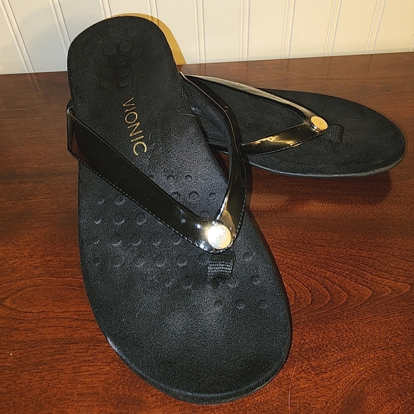 Vionic Shoes - Women's vionic black flip flops sandals thongs size 9